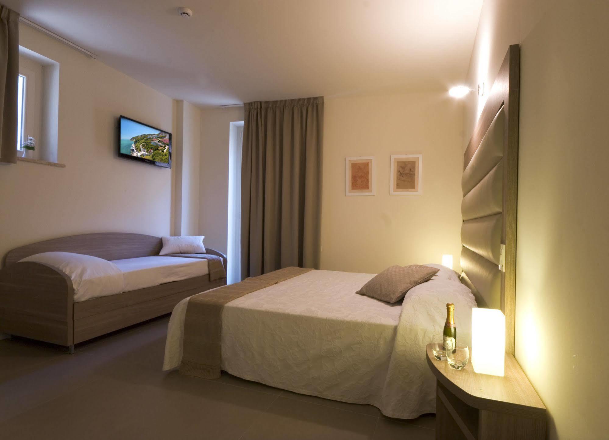 Palazzo Ruschioni Boutique Hotel Camerano Εξωτερικό φωτογραφία